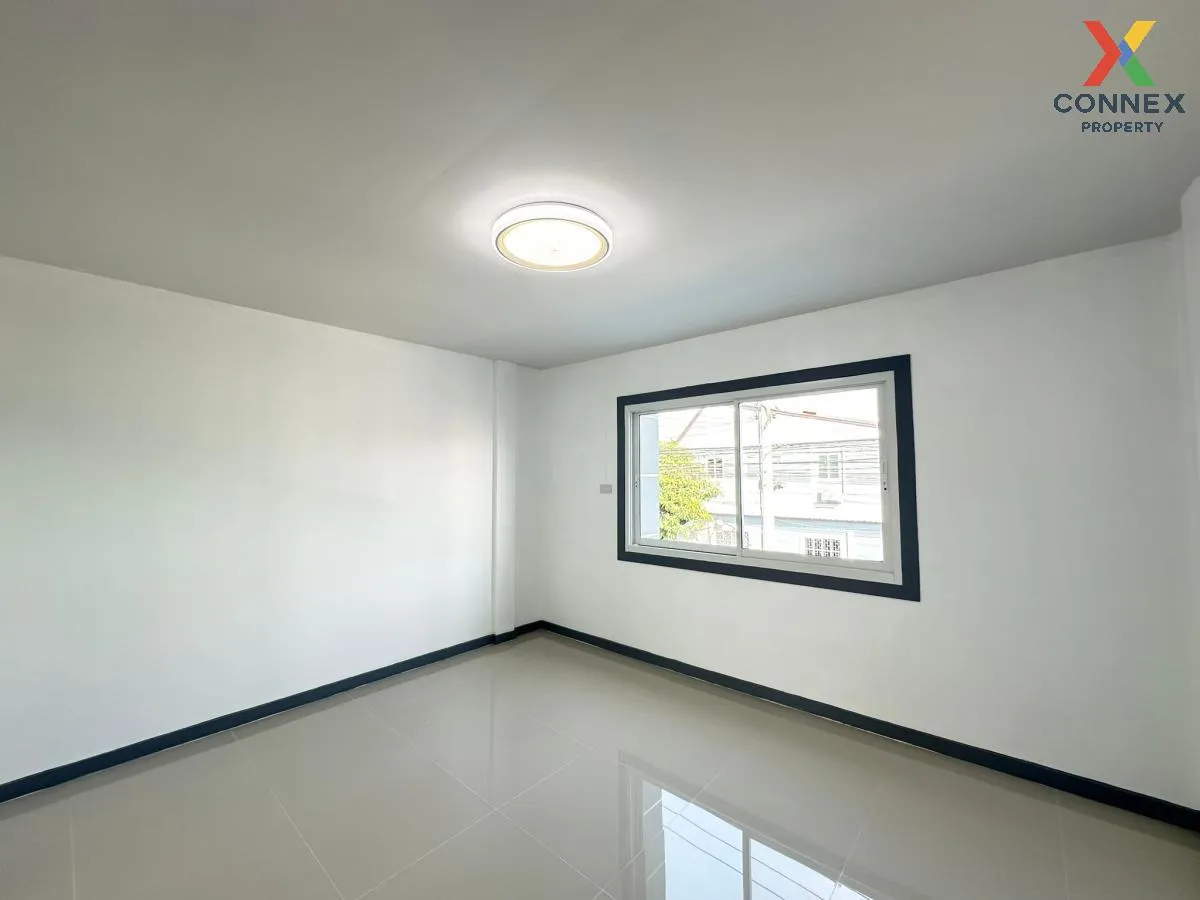 For Sale Townhouse/Townhome  , Ban Tem Rak , newly renovated , Bang Khu Rat , Bang Bua Thong , Nonthaburi , CX-114923