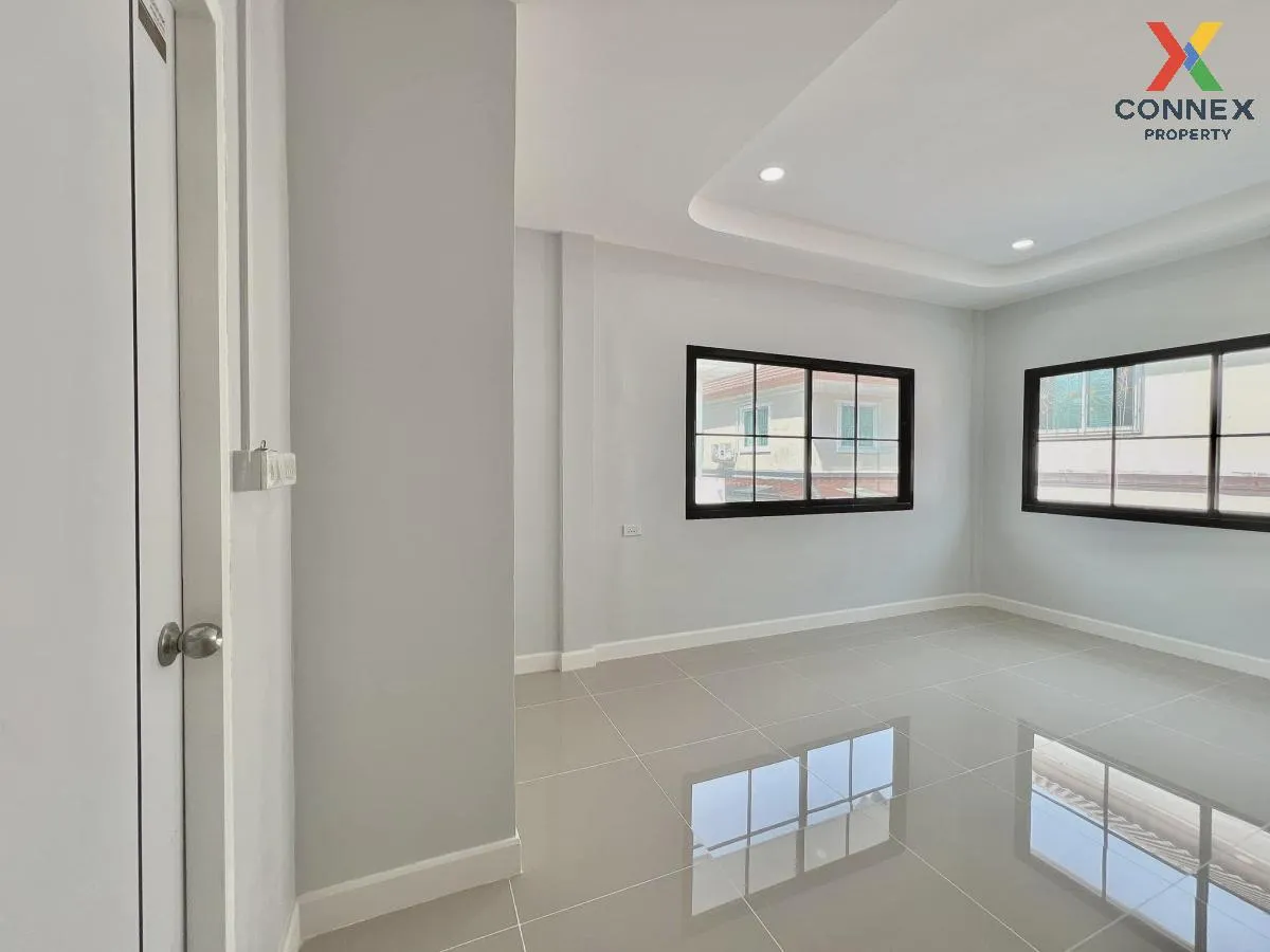 For Sale Townhouse/Townhome  , Baan Romruen Ville , Mahasawat , B
