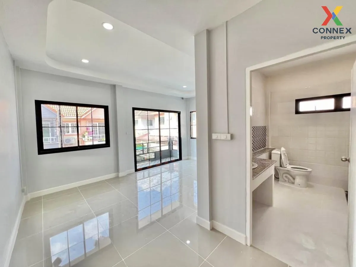 For Sale Townhouse/Townhome  , Baan Romruen Ville , Mahasawat , B
