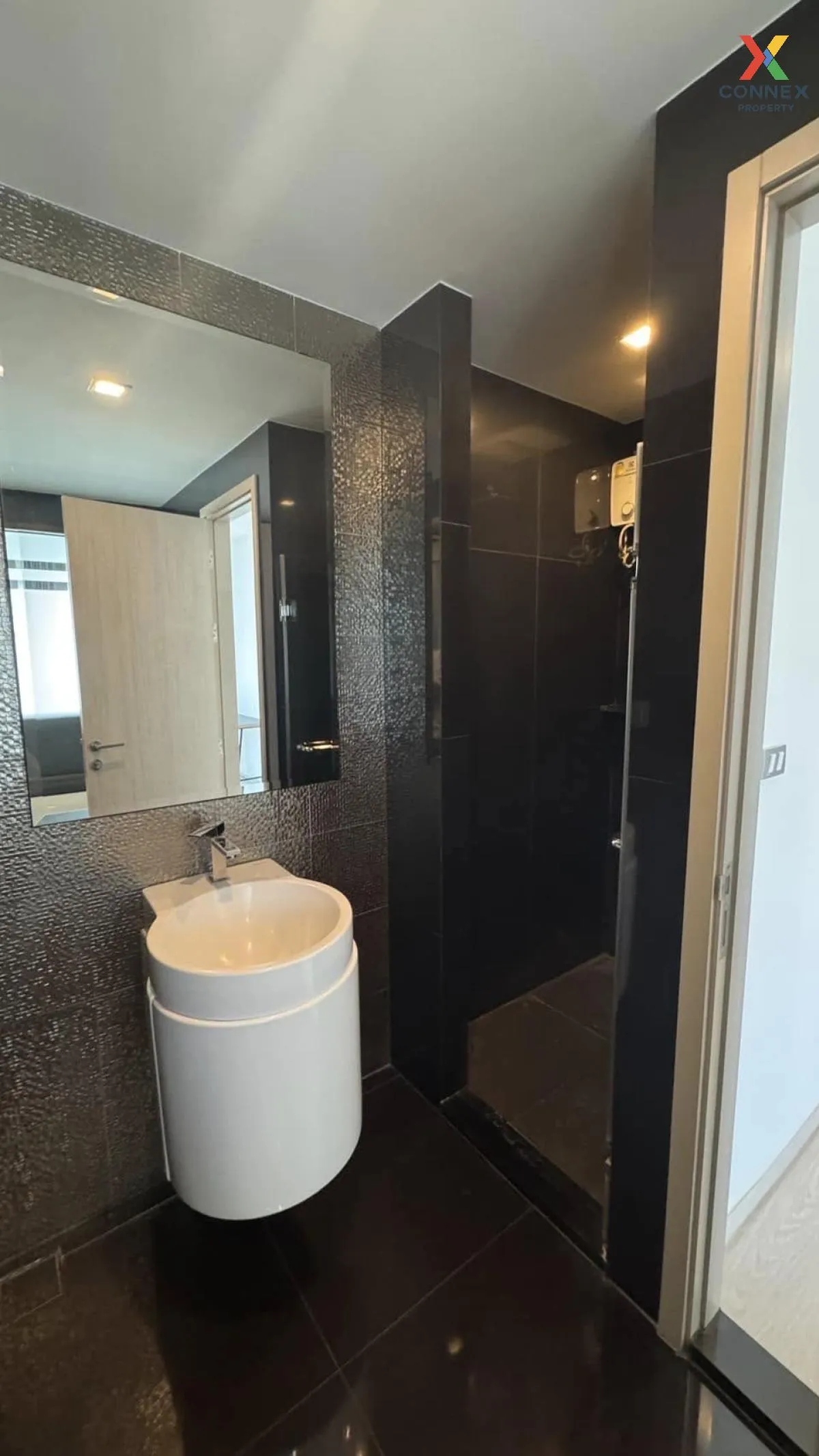 For Rent Condo , Rhythm Sukhumvit 36-38 , BTS-Thong Lo , Phra Khanong , Khlong Toei , Bangkok , CX-115050