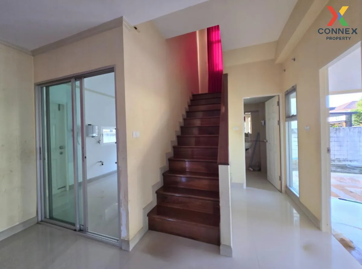 For Sale House , Supalai Ville Wongwaen - Rattanathibet , corner 