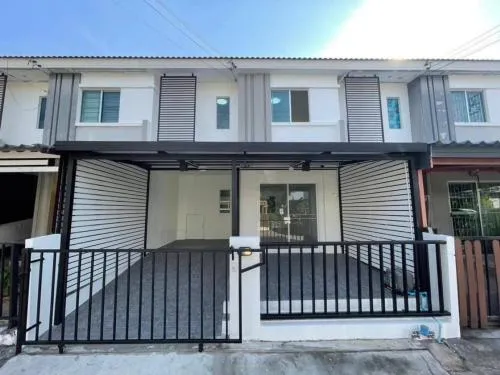 For Sale Townhouse/Townhome  , BAAN PRUKSA 86 LADKRABANG – SUVARNABHUMI , newly renovated , Lat Krabang , Lat Krabang , Bangkok , CX-115214