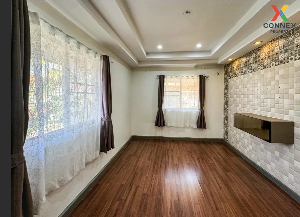 For Sale House , Pruksa 34 Panalee , Na Kluea , Phra Samut Chedi , Samut Prakarn , CX-115350