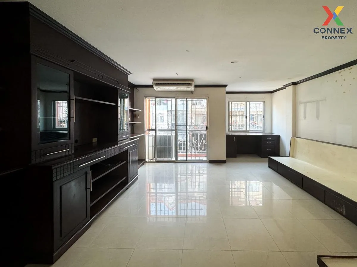 For Sale Townhouse/Townhome  , City Park Pattanakarn 38 , high floor , Suan Luang , Suan Luang , Bangkok , CX-115402