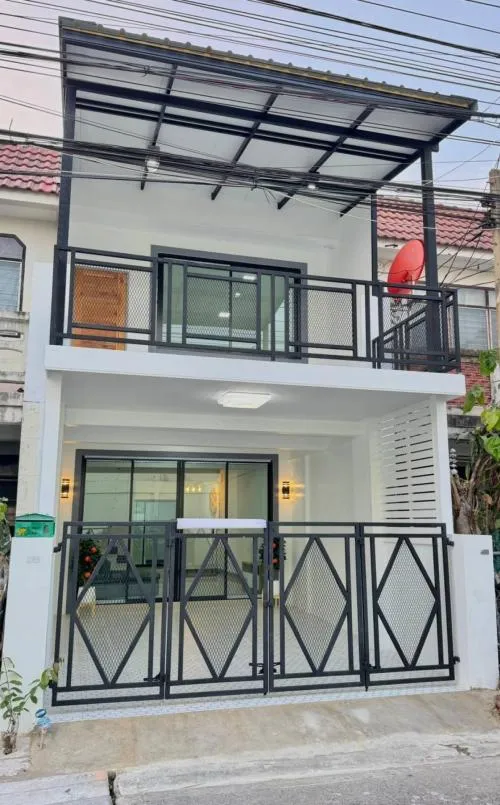 For Sale Townhouse/Townhome  , Rewadee 3 , newly renovated , Talat Khwan , Mueang Nonthaburi , Nonthaburi , CX-115576