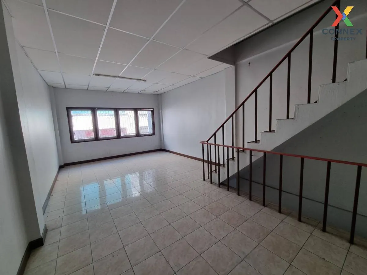 For Sale Commercial Building-Khlongluang Pathum Thani at Chatchai Market , Khlong Nueng , khlong Luang , Pathum Thani , CX-115589