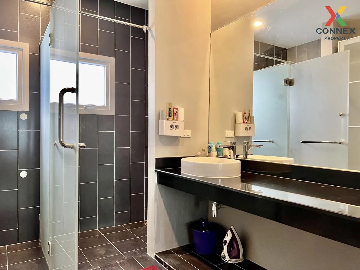 For Sale Townhouse/Townhome  , Bless Town Srinakarin - Namdang , 