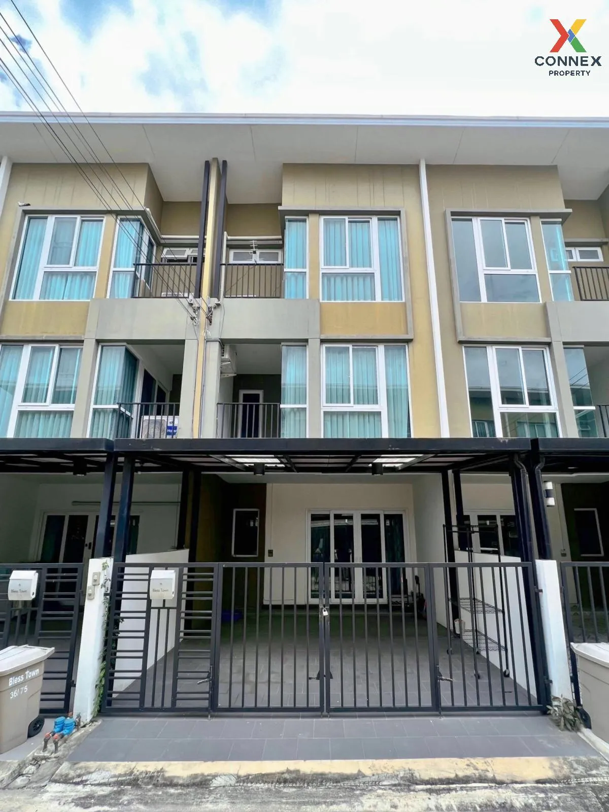 For Sale Townhouse/Townhome  , Bless Town Srinakarin - Namdang ,  1