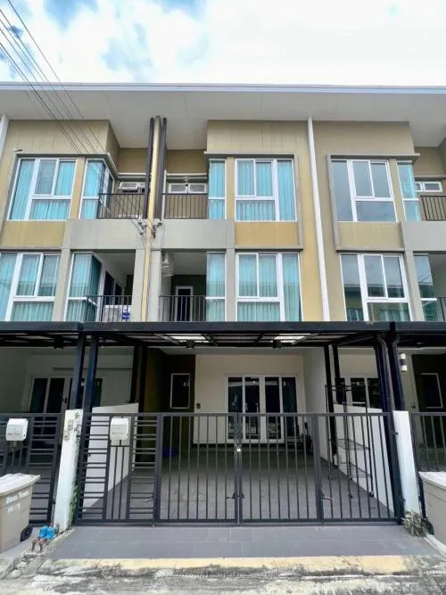 For Sale Townhouse/Townhome  , Bless Town Srinakarin - Namdang , Bang Phli , Bang Phli , Samut Prakarn , CX-116105
