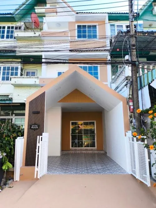 For Sale Townhouse/Townhome  , Uthong Place 2 , newly renovated , Khu Khot , Lam Luk Ka , Pathum Thani , CX-116242