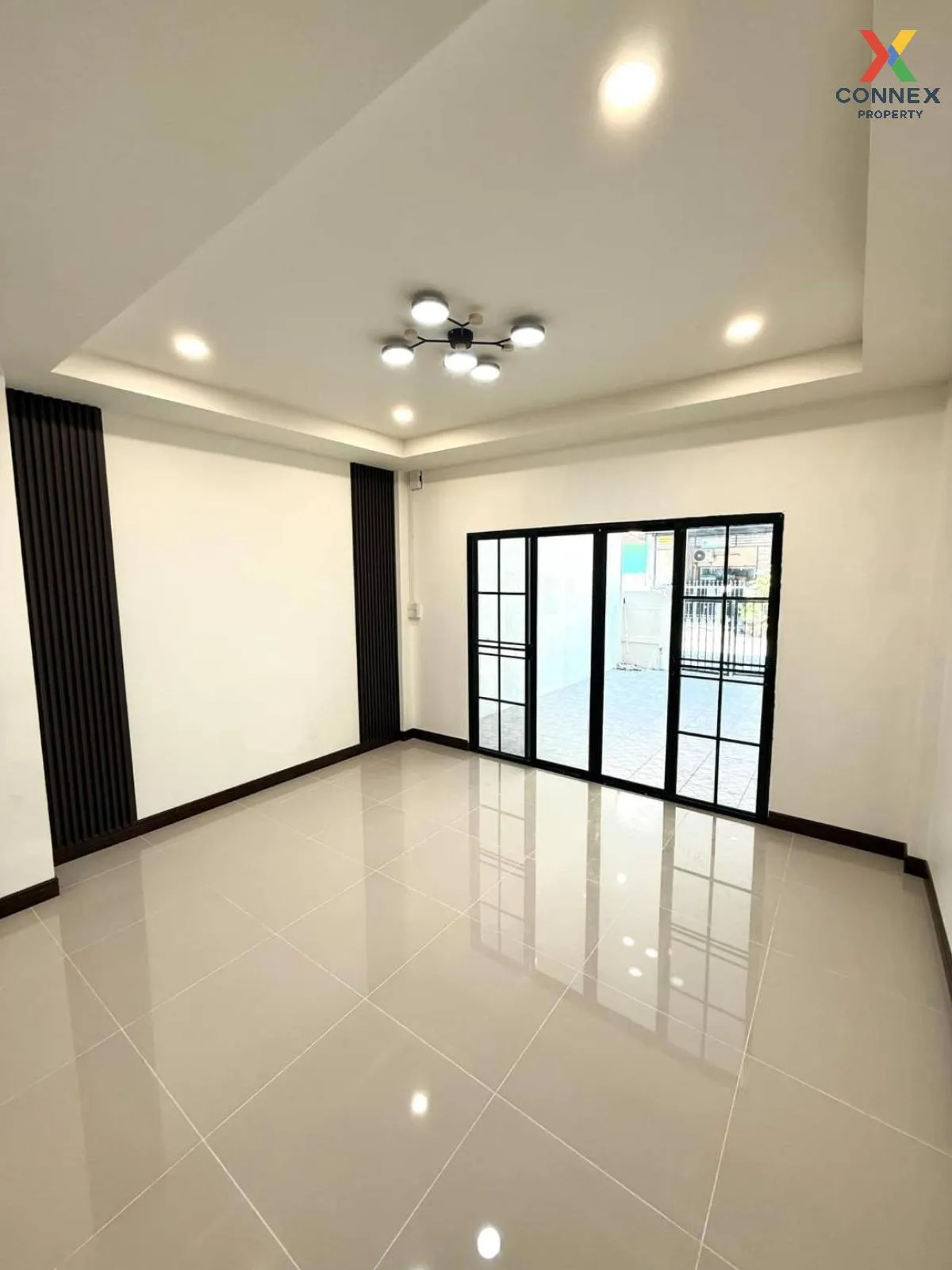 For Sale Townhouse/Townhome  , Phetkasem Pailin , newly renovated , Om Noi , Krathum Baen , Samut Sakhon , CX-116416