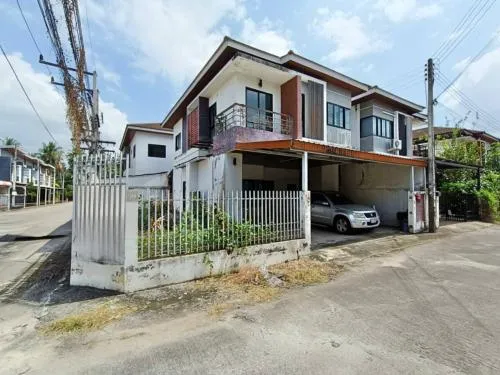 For Sale House , Baan Benjaphon 3 , corner unit , wide frontage , Wat Pradu , Mueang Surat Thani , Surat Thani , CX-116519