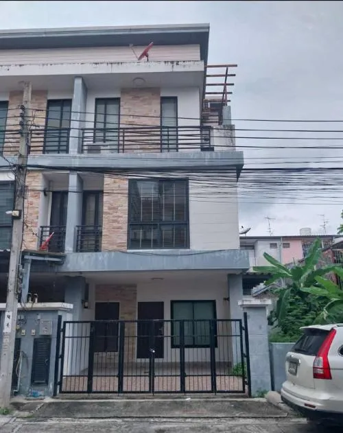 For Sale Townhouse/Townhome  , Merit Place Ladprao 87 , Khlong Chao Khun Sing , Wang Thong Lang , Bangkok , CX-116907