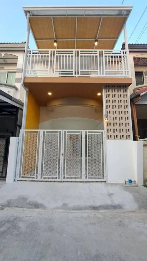 ขายทาวน์เฮ้าส์/ทาวน์โฮม  บ้านปิยวรารมย์ 1 รีโนเวทใหม่ บางบัวทอง บางบัวทอง นนทบุรี CX-117295