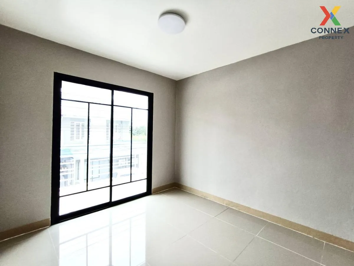 For Sale Townhouse/Townhome  , Baan Buathong 4 Baan Kluay-Sai Noi , wide frontage , newly renovated , Phimonrat , Bang Bua Thong , Nonthaburi , CX-117494