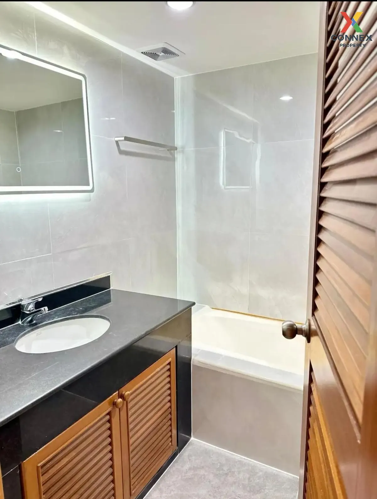 For Sale Condo , Sukhumvit Suite , BTS-Nana , Khlong Toei Nuea , Watthana , Bangkok , CX-117658