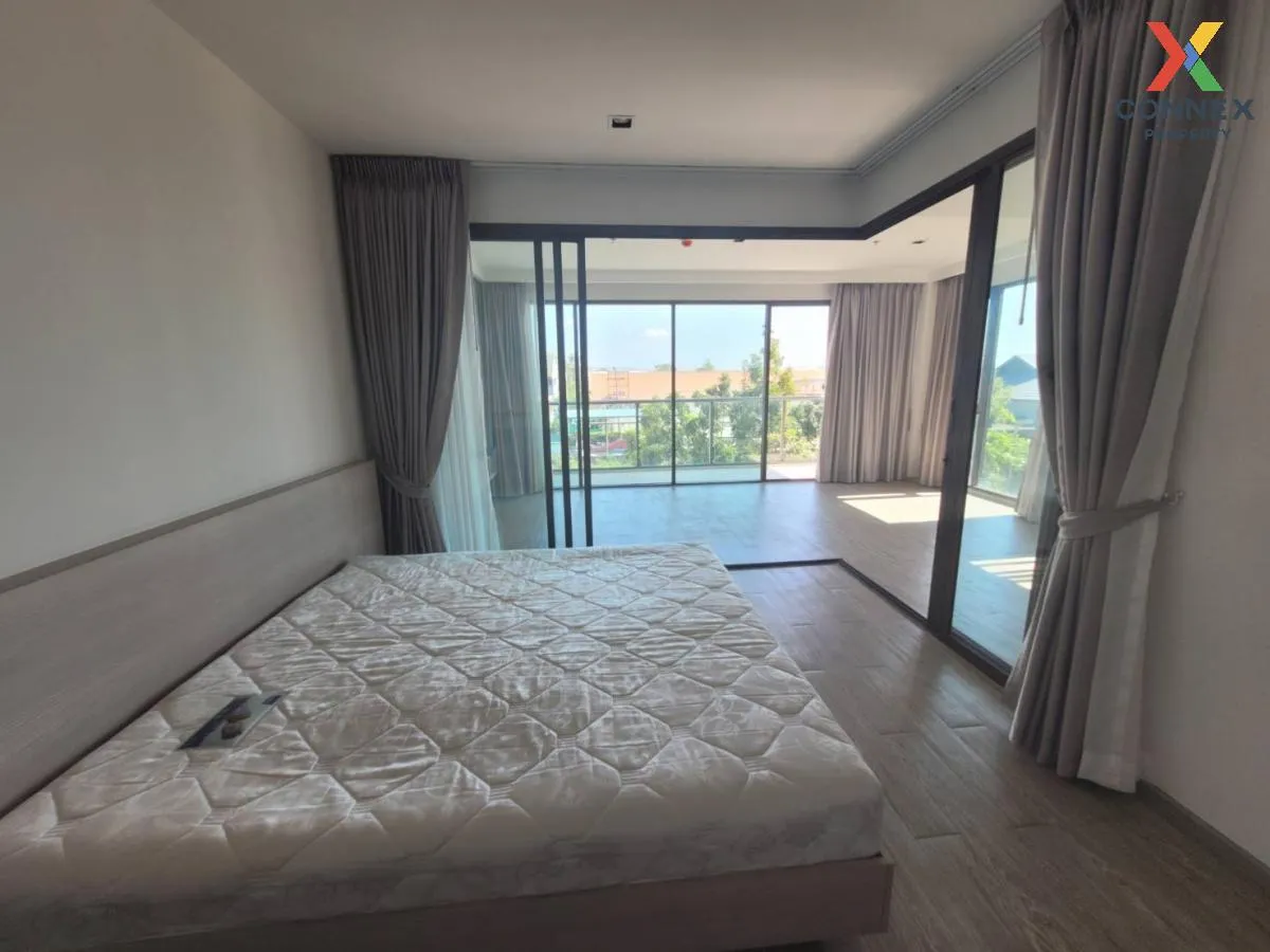 For Sale Condo , Aeras Beachfront Condominium Jomtien Pattaya , nice view , corner unit , river view , Nong Prue , Bang Lamung , Chon Buri , CX-117988