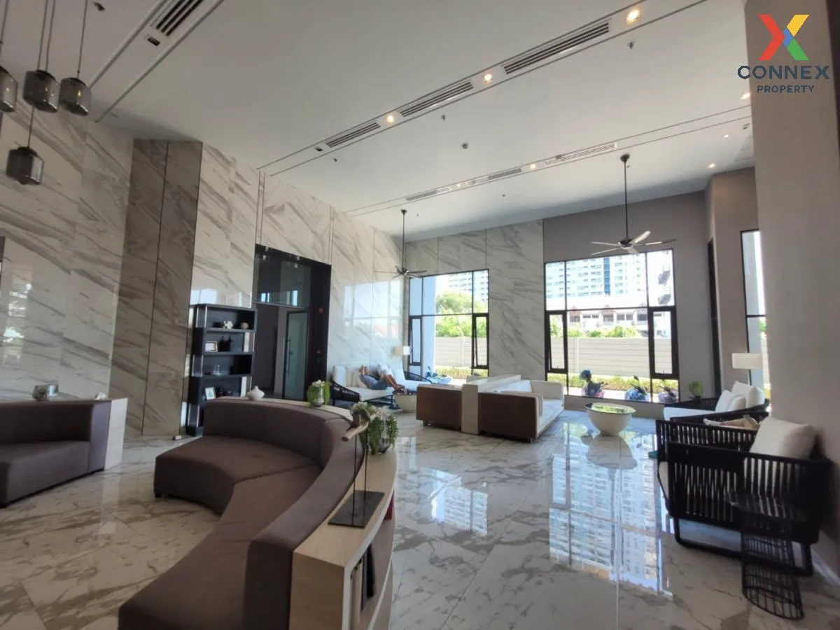 For Sale Condo , Aeras Beachfront Condominium Jomtien Pattaya , nice view , corner unit , river view , Nong Prue , Bang Lamung , Chon Buri , CX-117988