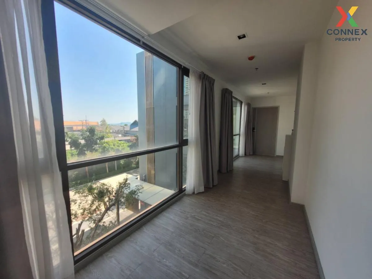 For Sale Condo , Aeras Beachfront Condominium Jomtien Pattaya , nice view , corner unit , river view , Nong Prue , Bang Lamung , Chon Buri , CX-117988