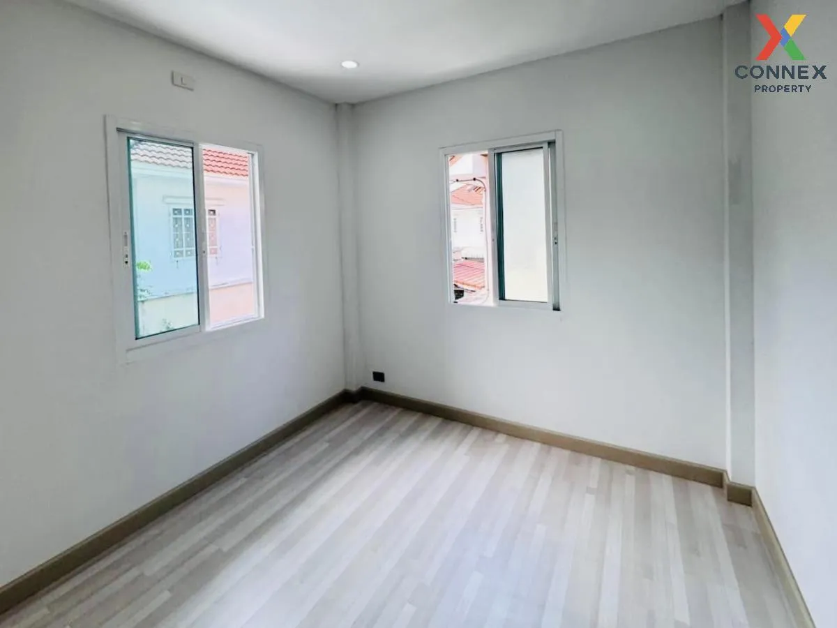 For Sale House , Vararom Prachauthit 98 , newly renovated , Thung Khu , Thung Khu , Bangkok , CX-118128