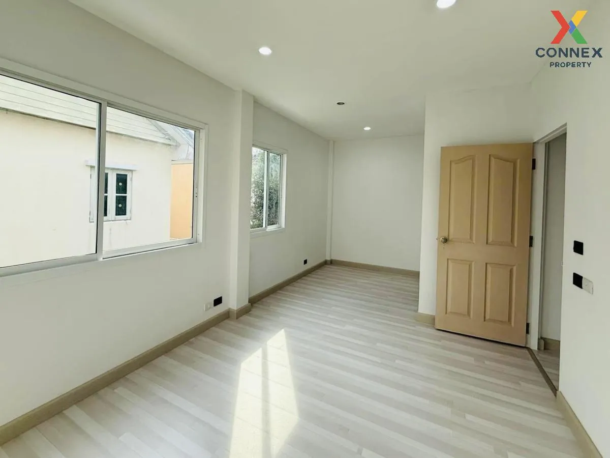 For Sale House , Vararom Prachauthit 98 , newly renovated , Thung Khu , Thung Khu , Bangkok , CX-118128