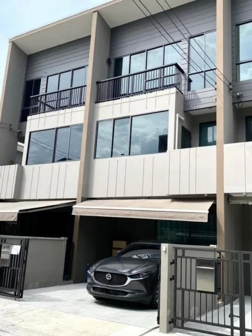 For Sale Townhouse/Townhome  , Baan Klang Muang Ramintra 83 Station , Ramintra , Khanna Yao , Bangkok , CX-118150