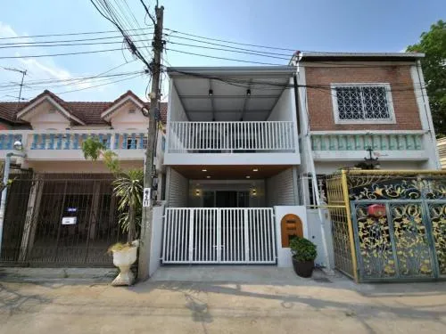 For Sale Townhouse/Townhome  ,  Baan Pornthip , newly renovated , Bang Si Mueang , Mueang Nonthaburi , Nonthaburi , CX-118159