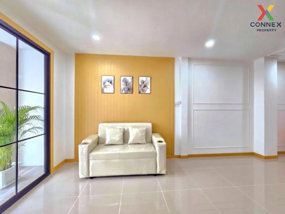 For Sale Townhouse/Townhome  , Baan Sucha , Nong Khang Phlu , Nong Khaem , Bangkok , CX-118509