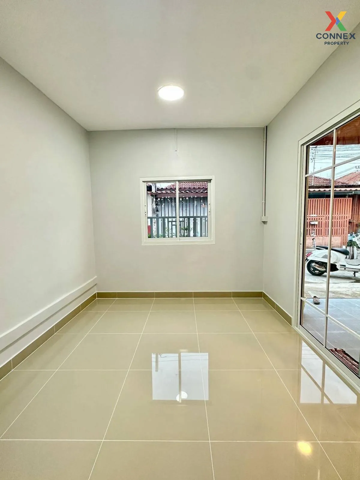 ขายทาวน์เฮ้าส์/ทาวน์โฮม  บ้านพฤกษา 3 บางบัวทอง รีโนเวทใหม่ บางคูร