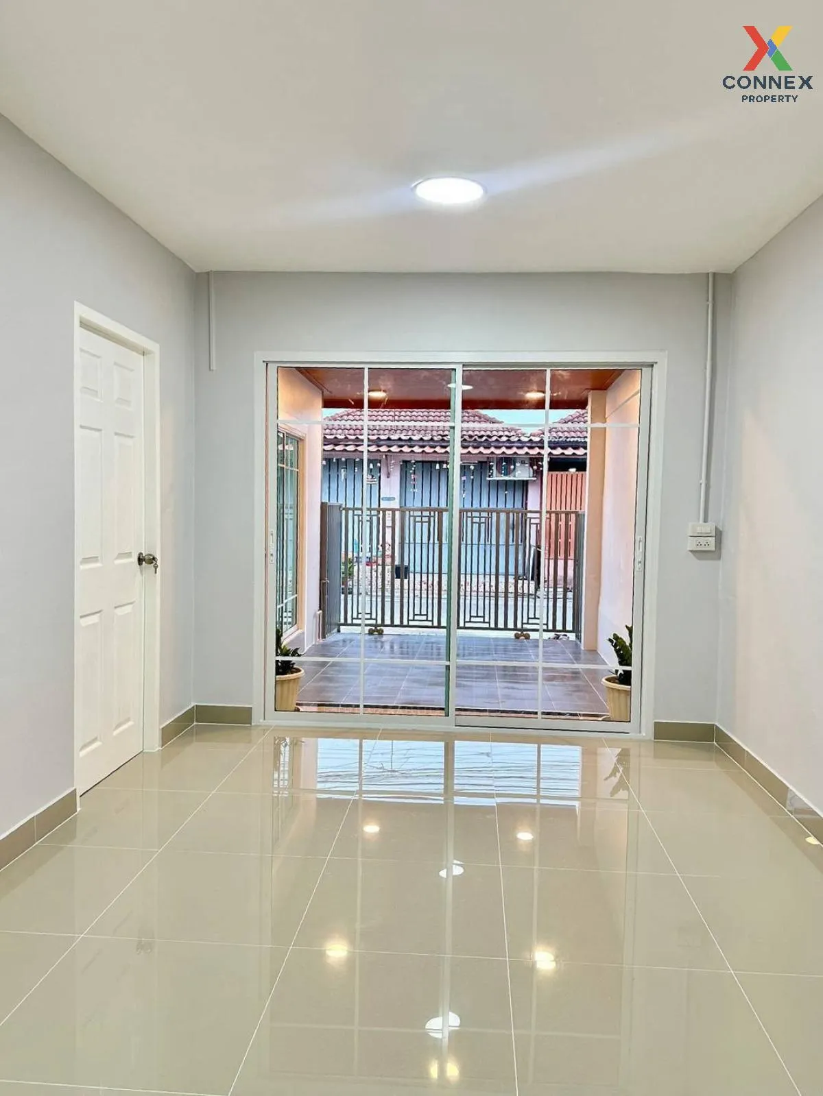 ขายทาวน์เฮ้าส์/ทาวน์โฮม  บ้านพฤกษา 3 บางบัวทอง รีโนเวทใหม่ บางคูร
