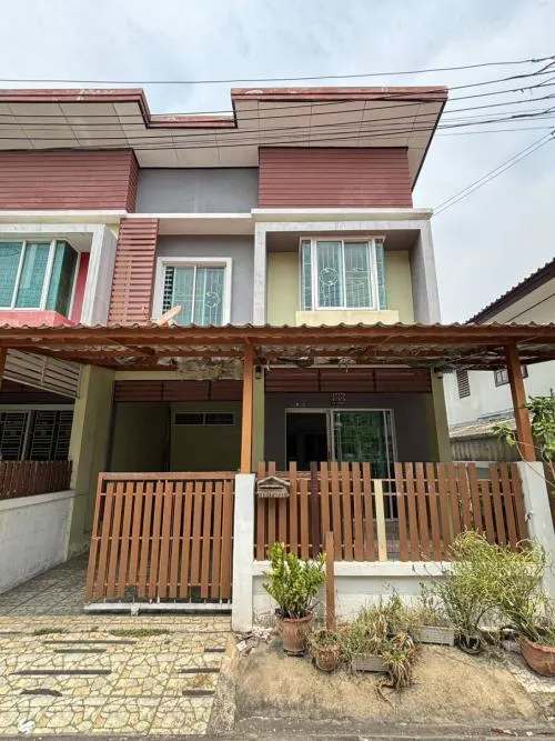 For Sale Townhouse/Townhome  , Buathongthani , corner unit , wide frontage , Bang Bua Thong , Bang Bua Thong , Nonthaburi , CX-119123