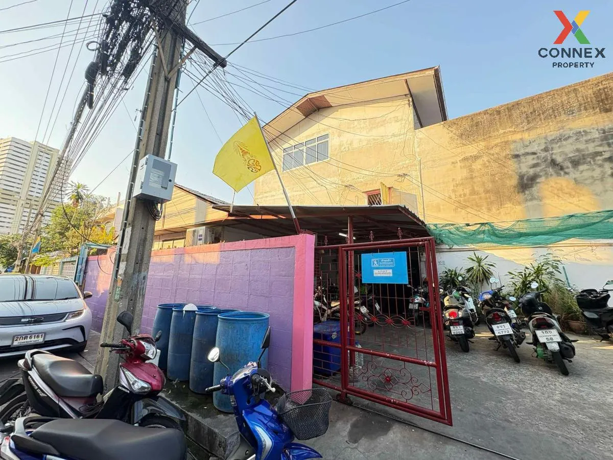 ขาย อพาร์ทเมนท์ 40 ห้อง ซอยนนทรี  14 หน้ากว้าง ช่องนนทรี เขต ยานน 3