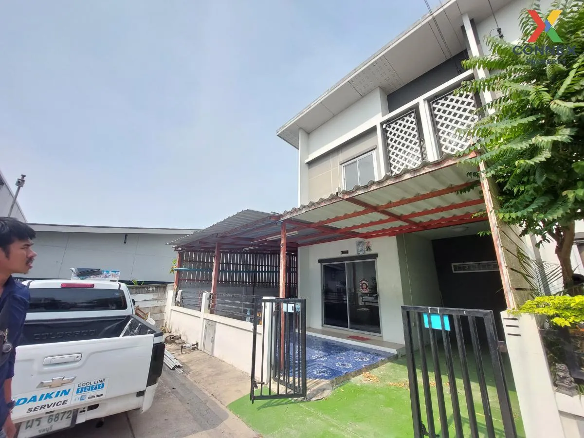 ขายทาวน์เฮ้าส์/ทาวน์โฮม  พรีซีโอ พลัสวัน อมตะนคร-หนองตำลึง ห้องมุ 2