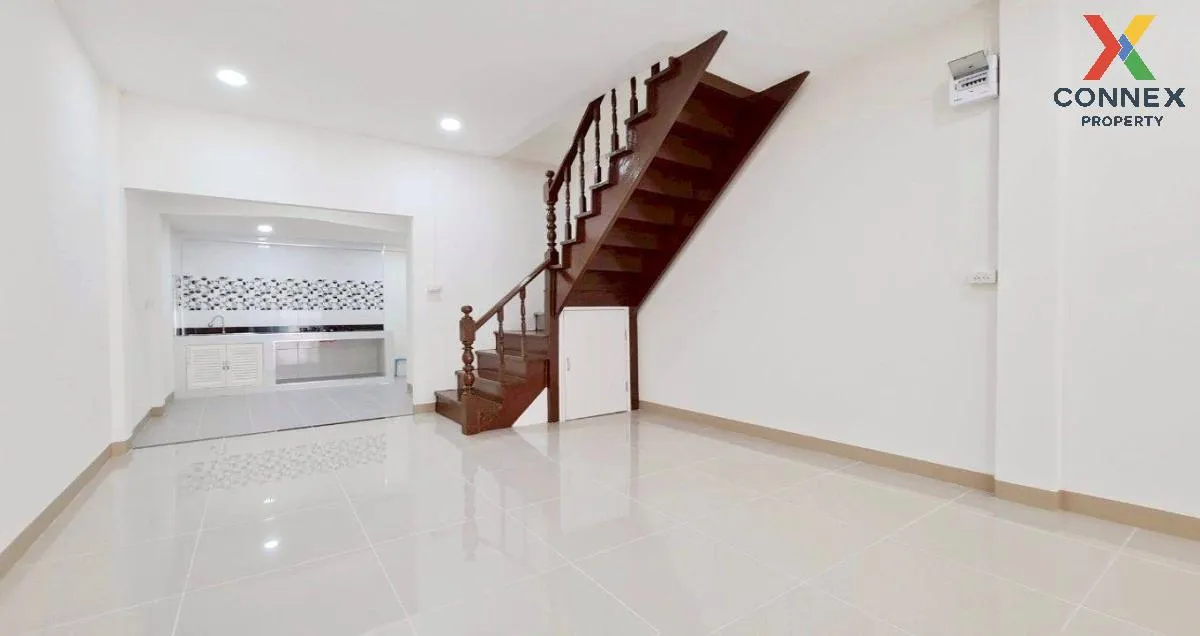 For Sale Townhouse/Townhome  , Chanaporn Place , newly renovated 