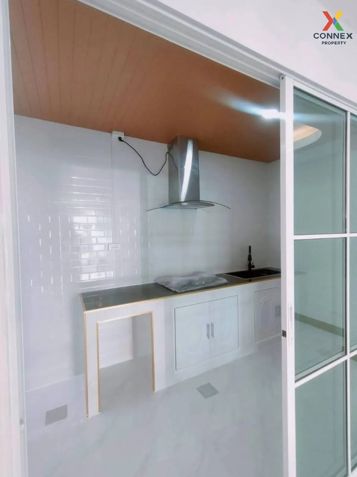 For Sale Townhouse/Townhome  , The Trust Town Wongwaen - Lamlukka