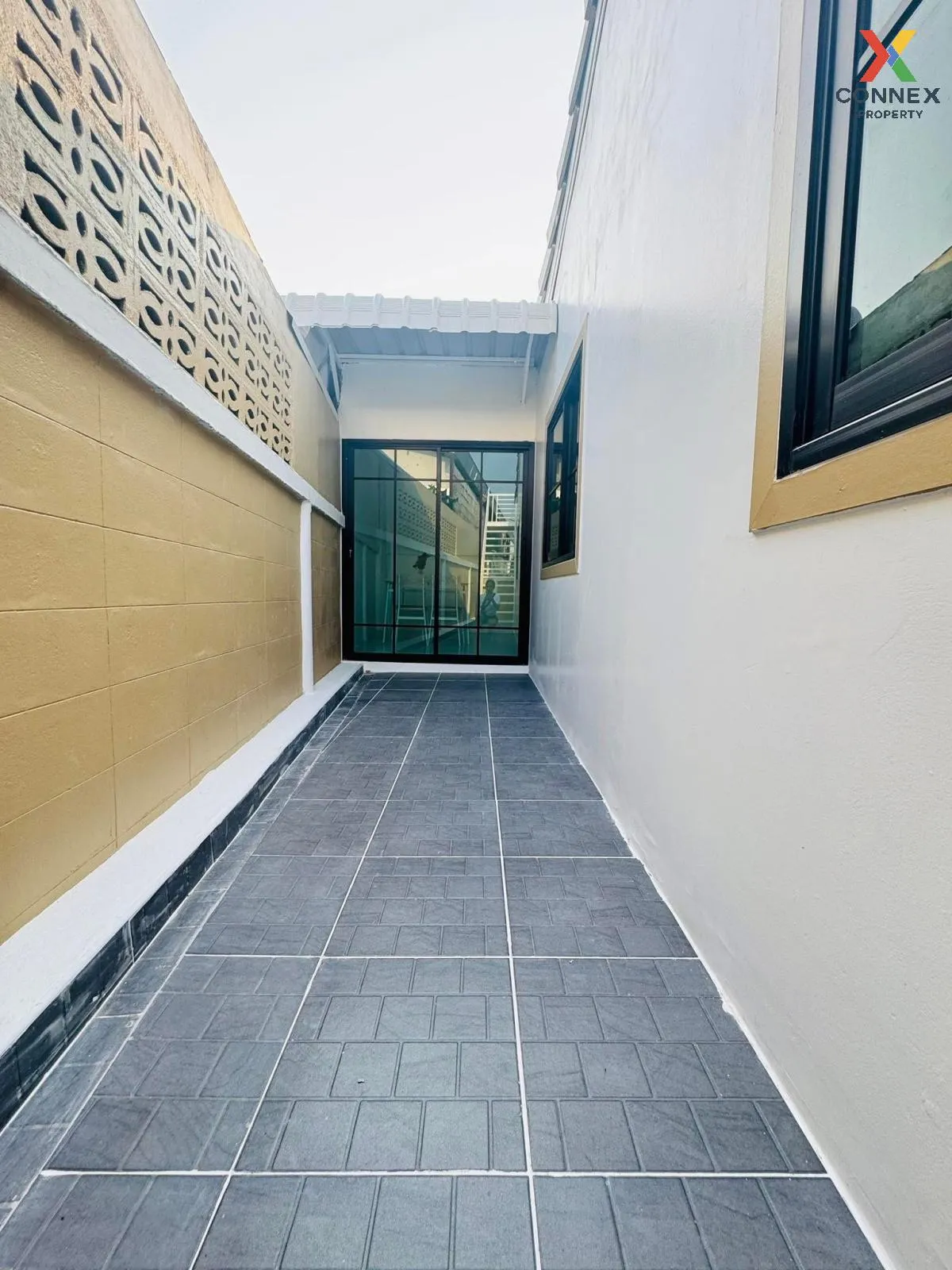 For Sale Townhouse/Townhome  , Baan Tawan Ngam , newly renovated 