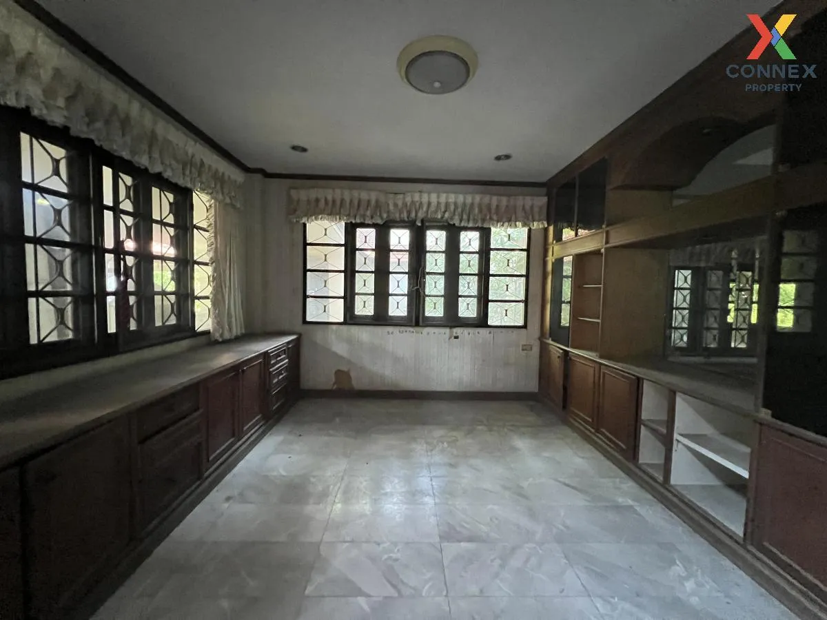 For Sale House , Sivalee Rangsit 1 , Pracha Thipat , Thanyaburi ,