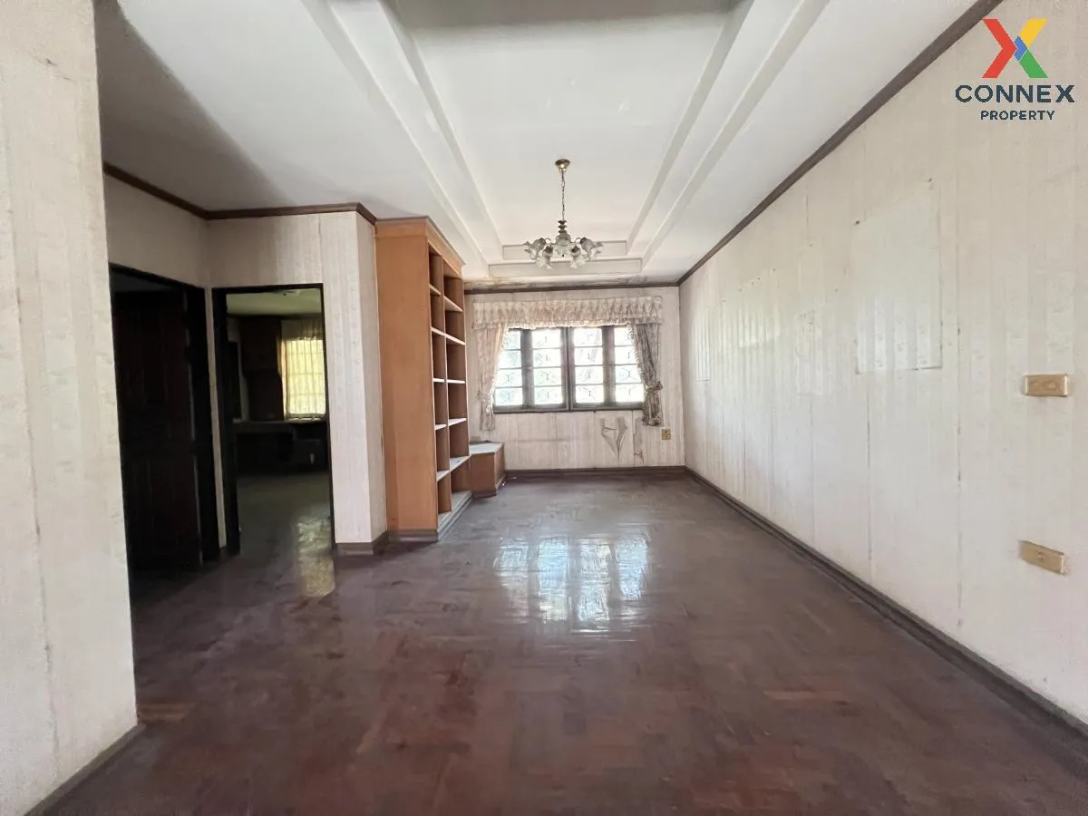 For Sale House , Sivalee Rangsit 1 , Pracha Thipat , Thanyaburi ,