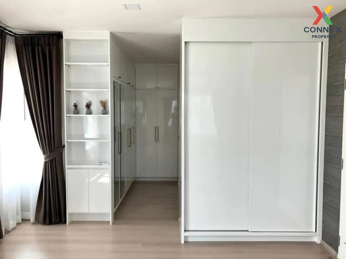 For Sale House , Villaggio Bangna-Theparak , Bang Phli Yai , Bang