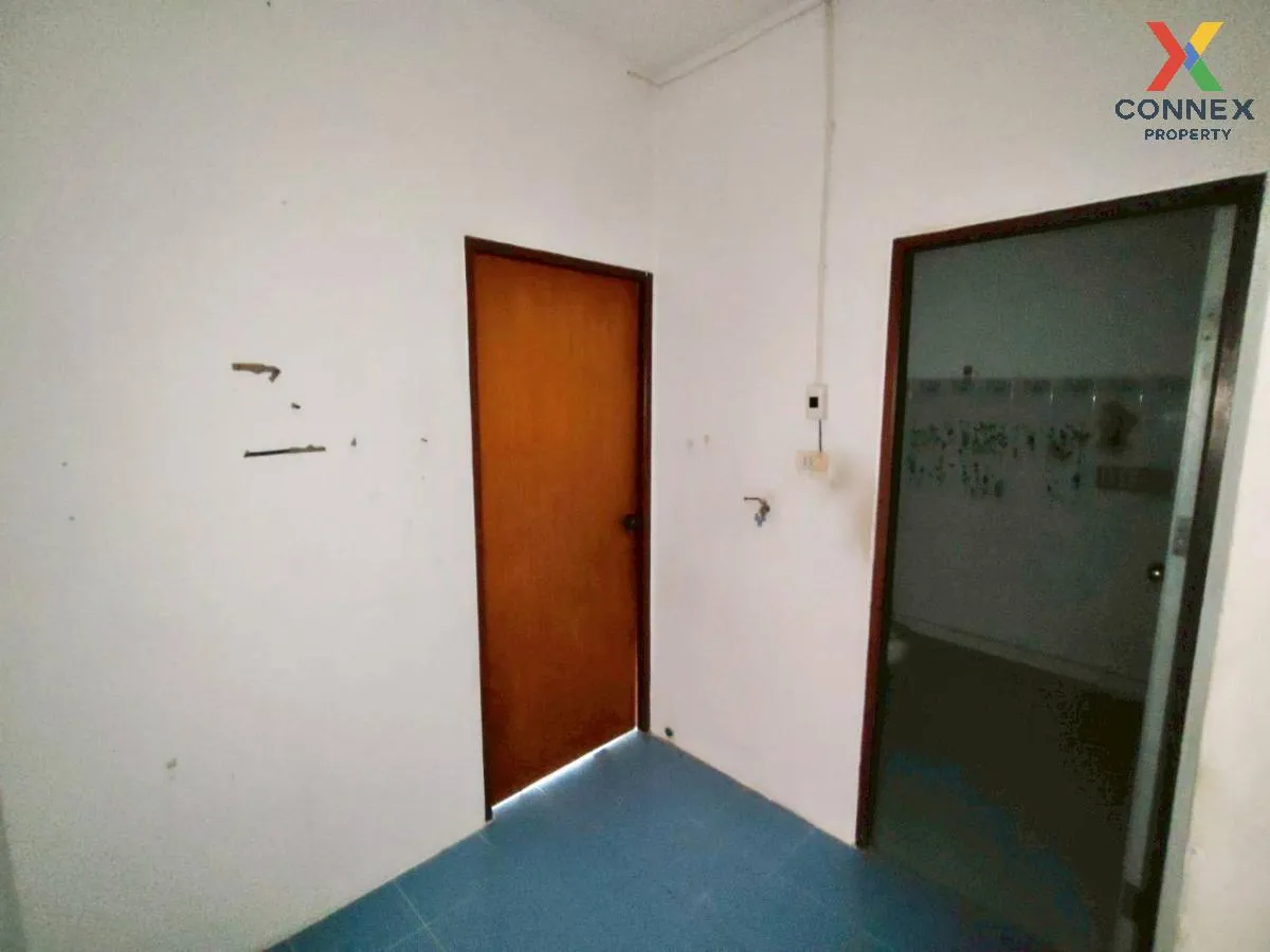 For Sale 2 - storey commercial building Hat Yai Songkhla , Hat Ya