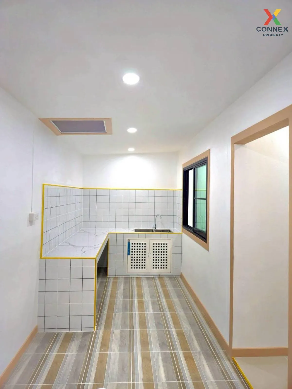 For Sale Townhouse/Townhome  , Baan Buathong 4 Baan Kluay-Sai Noi