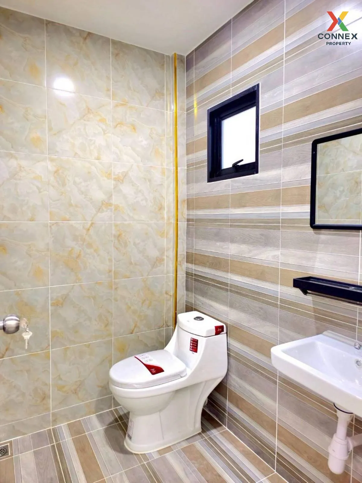 For Sale Townhouse/Townhome  , Baan Buathong 4 Baan Kluay-Sai Noi
