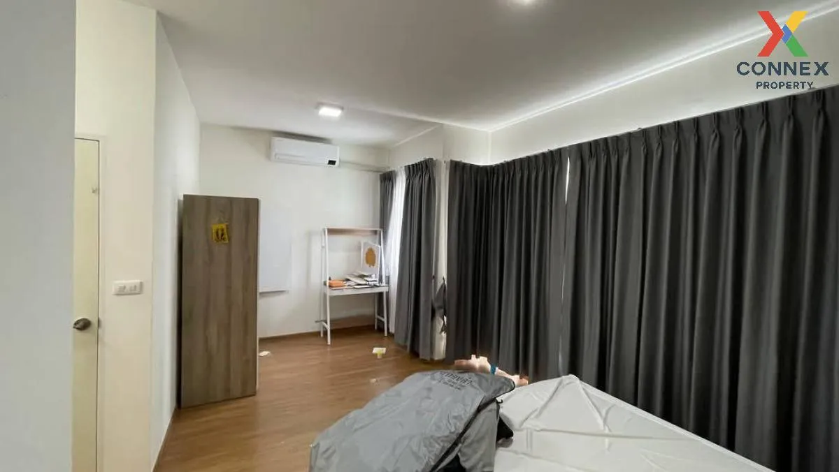 For Sale Townhouse/Townhome  , Grande Pleno Ratchapruek , wide fr