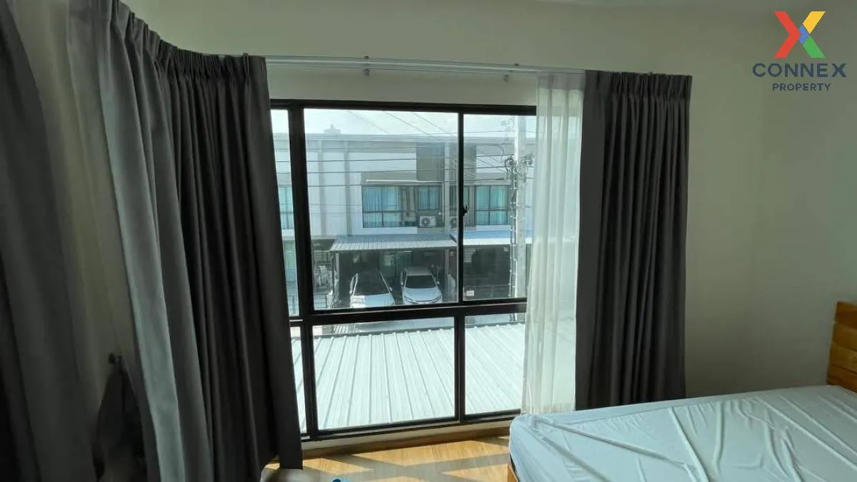 For Sale Townhouse/Townhome  , Grande Pleno Ratchapruek , wide fr