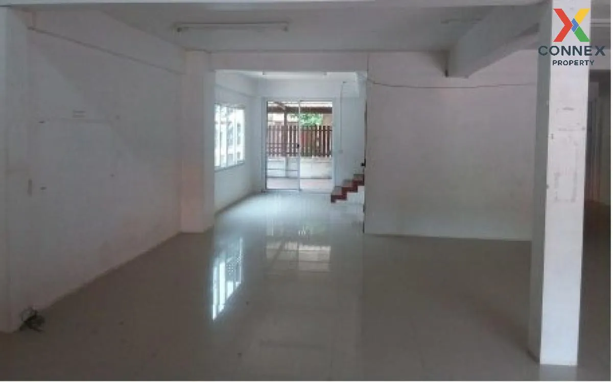 ขายขายอาคารพานิชย์ 2 ชั้น 292 ตรม.  ท่ามะเขือ  คลองขลุง  กำแพงเพช 2