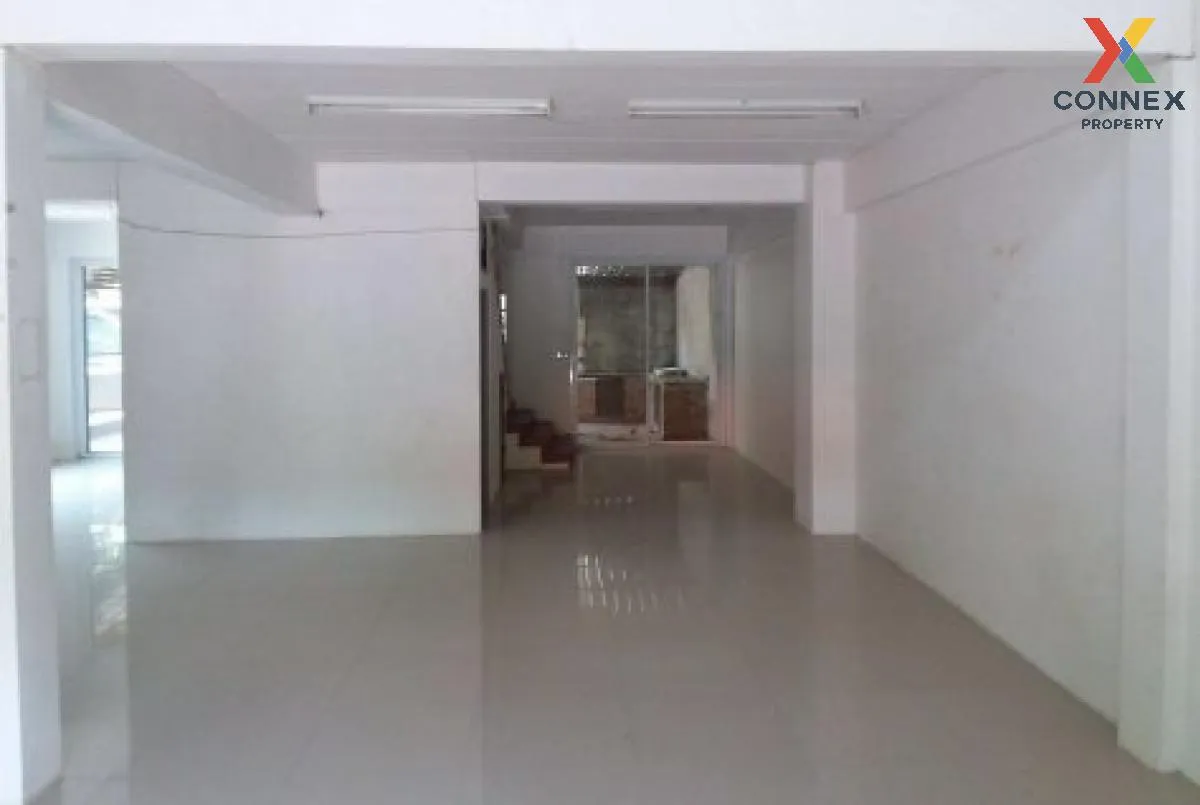ขายขายอาคารพานิชย์ 2 ชั้น 292 ตรม.  ท่ามะเขือ  คลองขลุง  กำแพงเพช 4