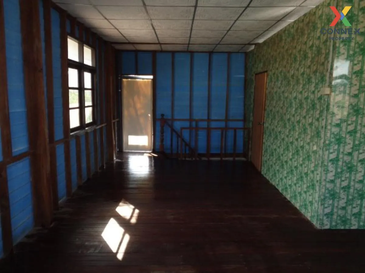 For Sale Half-brick, half-wooden house, Udon Thani, 58 sq m., Pho 2