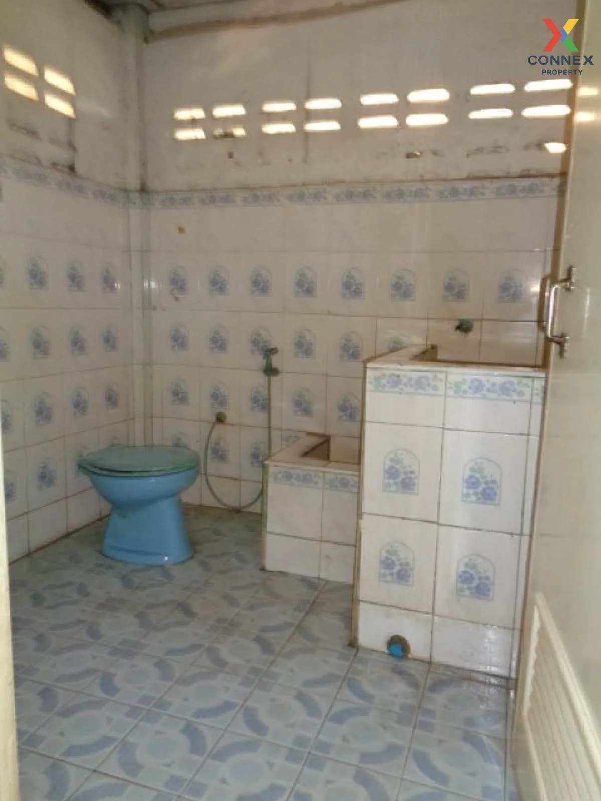 For Sale Half-brick, half-wooden house, Udon Thani, 58 sq m., Pho 3