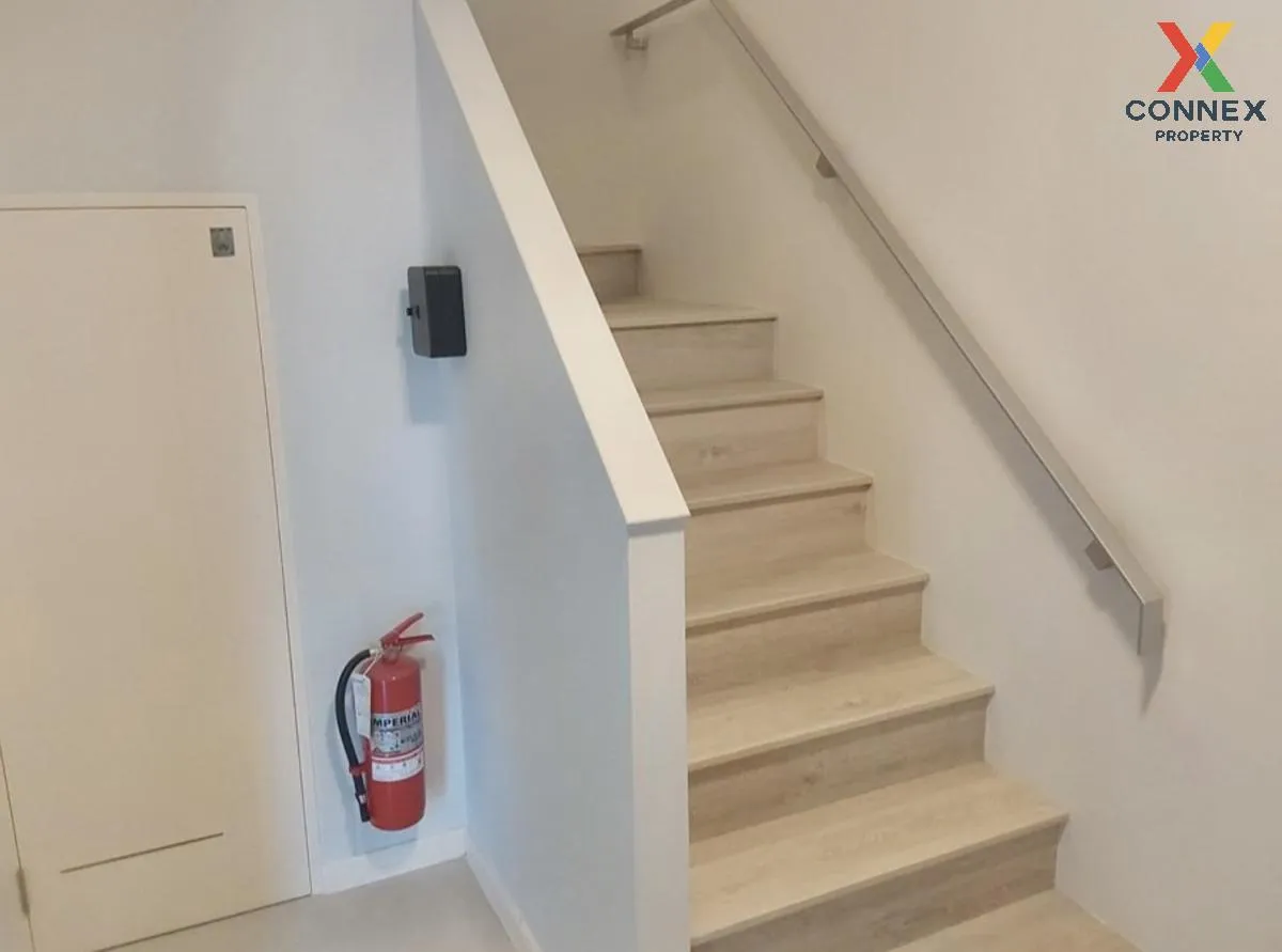 For Sale House , inizio Ratchaphruek - Rattanathibet , MRT-Sai Ma