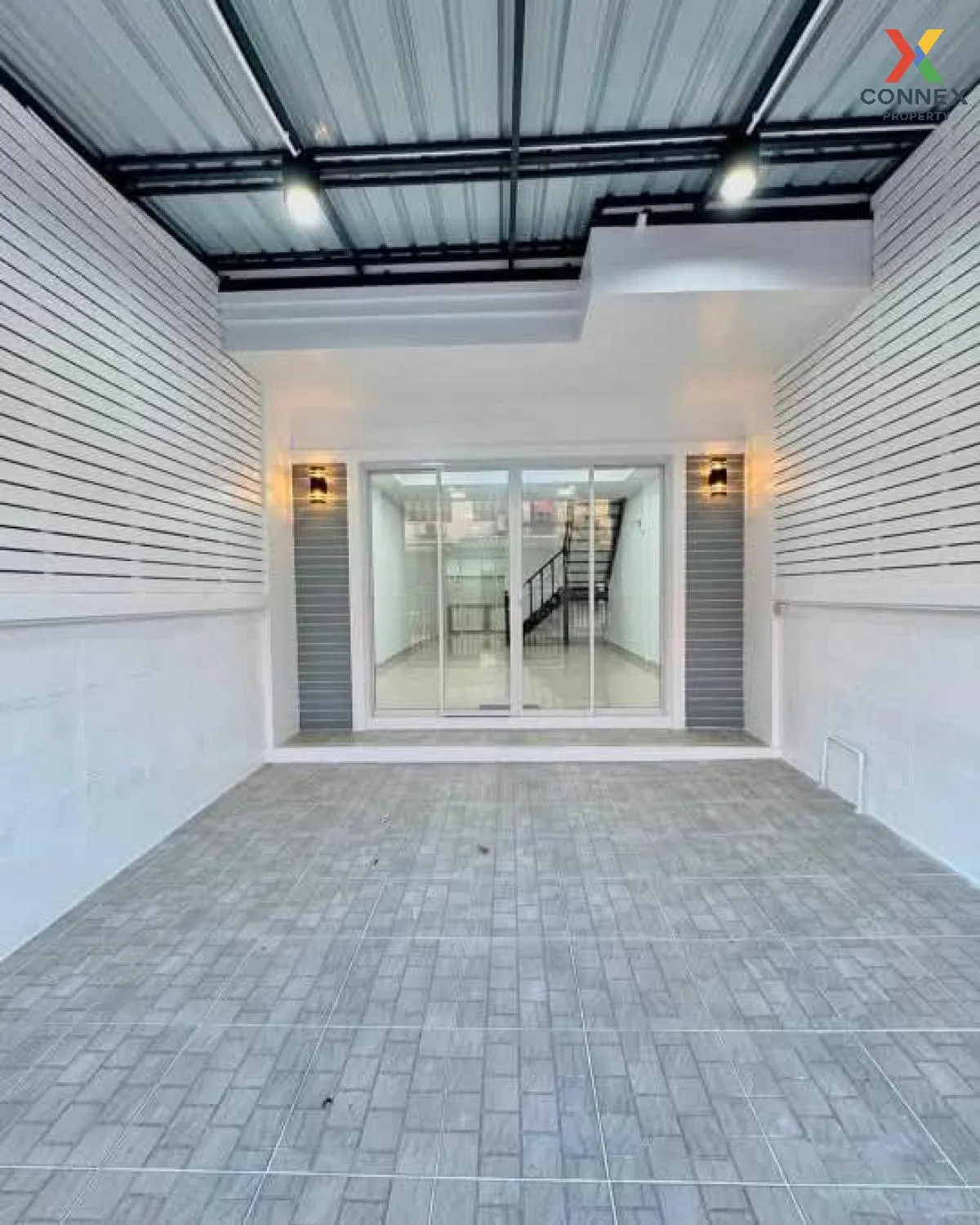 ขายทาวน์เฮ้าส์/ทาวน์โฮม  บ้านบัวทอง 2 รีโนเวทใหม่ บางรักพัฒนา บาง 2